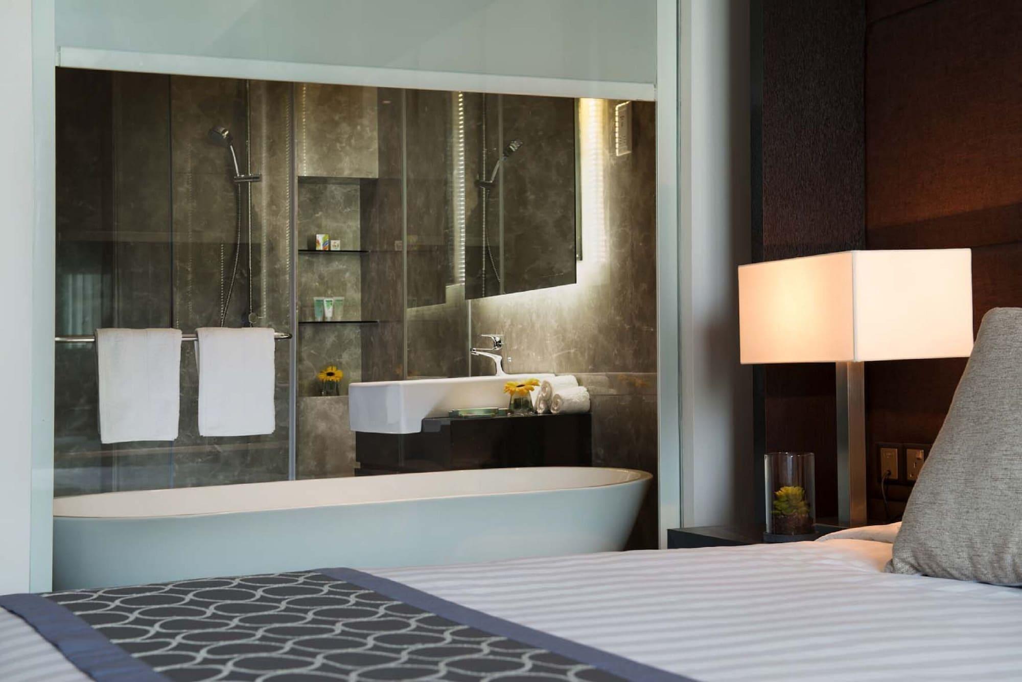 Swiss-garden Hotel 4*
